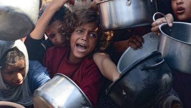 صورة | الاحتلال يرفض إعلان المجاعة في غزة ويصف التقرير بأنه “أكاذيب حماس”