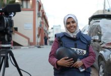 صورة | آخر قصة لمريم أبو دقة: استشهاد الصحفية التي أذاعت نبأ وفاة شقيقها على الهواء
