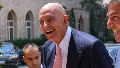 صورة | الرئاسة اللبنانية تعلق على أسلوب المبعوث الأمريكي المسيئة للصحفيين في القصر الجمهوري