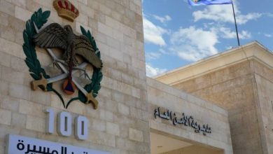 صورة | الأمن العام: الدفاع المدني والشرطة تتعامل مع انفجار أسطوانة غاز داخل منزل في عمان