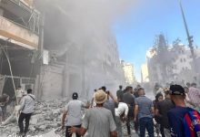 صورة | مراسل “رؤيا”: شهداء وإصابات في استهداف الاحتلال الإسرائيلي لبناية سكنية ومخبز في غزة.. فيديو