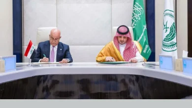 صورة الأمير عبدالعزيز بن سعود ووزير الصحة العراقي يوقّعان مذكرة تفاهم في مجال مكافحة الاتجار بالمخدرات