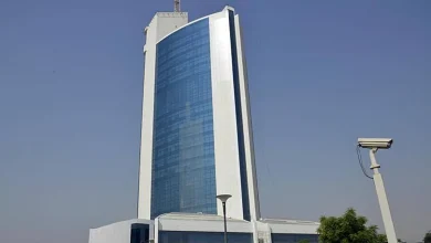 صورة اختيار موقع الاستمطار بناء على دراسات دقيقة لظروف الطقس