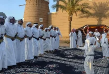 صورة “الرزفة”.. أحد الفنون الفلكلورية البارزة في منطقة نجران