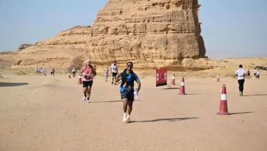 صورة بمشاركة 500 عداء من أنحاء العالم.. انطلاق سباق «لهيب العلا» وسط تضاريسها الفريدة