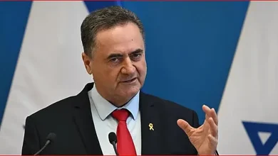 صورة وزير الدفاع الإسرائيلي يصادق على خطة الاجتياح الكامل لغزة