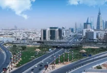 صورة مع انطلاق العام الدراسي.. انسيابية الحركة المرورية بطريق الملك فهد بالرياض