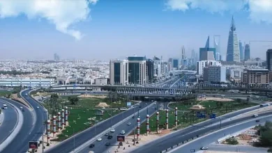 صورة مع انطلاق العام الدراسي.. انسيابية الحركة المرورية بطريق الملك فهد بالرياض