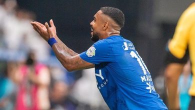 صورة الهلال يضرب الرياض بهدفين دون رد