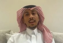 صورة رسام: فنان الكاريكاتير السعودي وصل إلى العالمية ورسوماته تنشر في الصحف الدولية