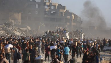 صورة 4 شهداء ومصابون من منتظري المساعدات برصاص الاحتلال في خان يونس