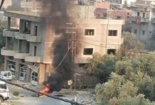 صورة إصابة شرطي جراء غارة إسرائيلية على بلدة عيترون جنوبي لبنان