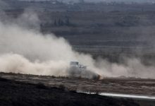 صورة بالمدرعات.. شركة أمن أمريكية توصل البيتزا لموظفيها في غزة بينما الجوع يفتك بالسكان (فيديو)