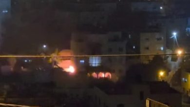 صورة الاحتلال يُفجر منزل عائلة الأسير عبد الرحيم الهيموني في الخليل
