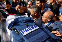صورة رئيس البرلمان العربي: مجازر الاحتلال بحق الصحفيين والأطباء “جرائم حرب”
