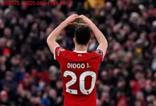 صورة تكريم مؤثر للبرتغالي الراحل ديوجو جوتا قبل مباراة بورتو وأتلتيكو مدريد