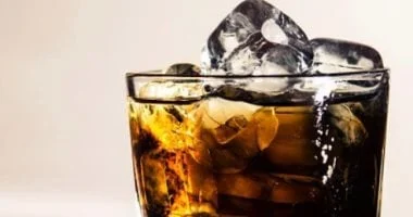 صورة شرب مشروب غازي “دايت” يوميًا يرفع احتمالية الإصابة بالسكري.. دراسة تحذر