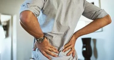 صورة افرد ظهرك وعيش بصحة.. خطوات مهمة لاستقامة الجسم مع التقدم في العمر