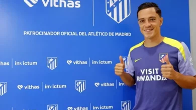 صورة بعد رحيله إلى أتلتيكو مدريد.. راسبادوري يوجه رسالة وداع لجماهير نابولي
