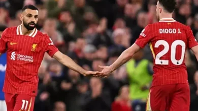 صورة جوتا يدمع.. جمهور ليفربول يعبّر عن حزن محمد صلاح