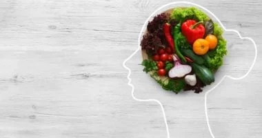 صورة لمن تجاوزوا الأربعين: أطعمة أساسية لتعزيز صحة الدماغ