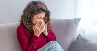 صورة كيفية التعامل مع نزلات البرد في الصيف: نصائح للعلاج وطرق الوقاية