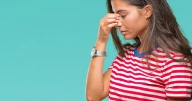 صورة تشعر بالتعب دائمًا: أطعمة يومية تسبب النعاس وتستنزف طاقتك