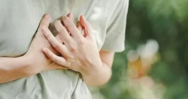 صورة أطباء أمريكيون يحذرون من حالة خطيرة تصيب القلب.. الأعراض وطرق الوقاية