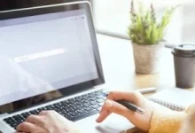 صورة الكتابة على الكمبيوتر قد تضرّ أعصاب المعصم على المدى الطويل.. نصائح مهمة