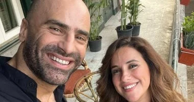 صورة شيرى عادل وصالح عبد النبى في كواليس مشاهد ديجافو من مسلسل ما تراه ليس كما يبدو