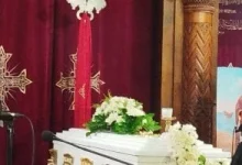 صورة جثمان الإعلامي عاطف كامل يصل إلى كنيسة مارمرقس بمصر الجديدة