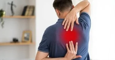 صورة بدون أدوية.. طبيب أعصاب يشرح كيفية الاعتماد على مسكنات الجسم الطبيعية لعلاج الألم