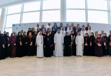 صورة أحمد بن محمد يستقبل الخريجين المبتعثين إلى جامعات عالمية ويكرّم متفوقي المرحلة الثانوية في دبي