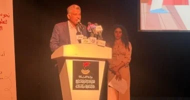 صورة عادل حسان: قدمنا لوزير الثقافة مشروعًا متكاملاً لمهرجان المسرح المدرسي القومي