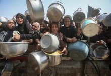 صورة “إسرائيل” تجدد نفيها وجود مجاعة في غزة وتتهم “حماس” بالتضليل