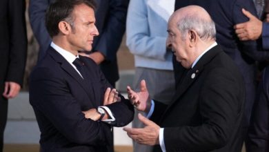 صورة عاجل… ماكرون يقرر تعليق إعفاء المسؤولين والدبلوماسيين الجزائريين من التأشيرة ويطالب حكومته بمزيد من الحزم مع الجزائر