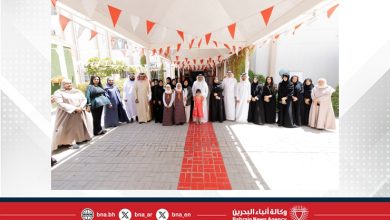 صورة وزير التربية والتعليم يزور مدرستي الدراز الابتدائية للبنات وسمو الشيخة موزة بنت حمد الشاملة للبنات