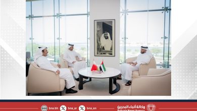 صورة وزير شؤون مجلس الوزراء ووزير الإعلام يلتقيان رئيس المكتب الوطني للإعلام في أبوظبي