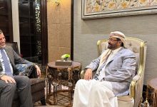 صورة اللواء سلطان العرادة يقرع ناقوس الخطر ويحذر الإدارة الأمريكية: الحوثيون يوسّعون دائرة النار.. والرد يجب أن يكون دولياً وحازماً