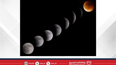 صورة سماء مملكة البحرين تشهد خسوفًا كليًا للقمر