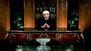 صورة أمين الفتوى يوضح حكم الصلاة بالمناكير: يُزال إذا منع وصول الماء