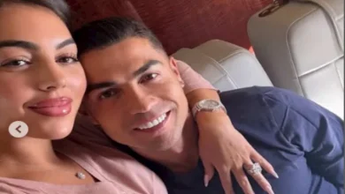 صورة رونالدو يخطف الأنظار مع جورجينا بصورتين على الطائرة