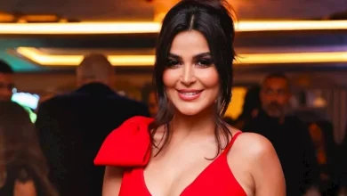 صورة بصيحة الظهر المكشوف.. رانيا منصور بفستان جريء في أحدث ظهور