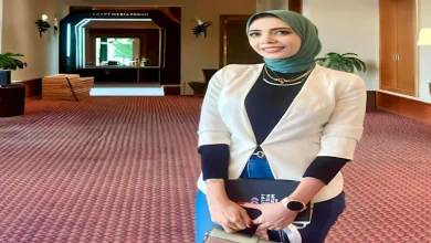 صورة “بقى فرخة”.. صحفية تروي تصدي الشرطة لسائق ميكروباص غيّر خط السير بـ”مز