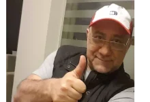 صورة الشاعر بهاء الدين محمد يوضح تأثير نسبه إلى الرسول