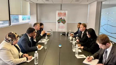 صورة وزير البترول يبحث التعاون مع شركات التعدين والغاز في غرب أستراليا