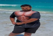 صورة “ولا جيم ولا وجع دماغ”.. إسلام إبراهيم بـ “تيشيرت كمال الأجسام” على ال