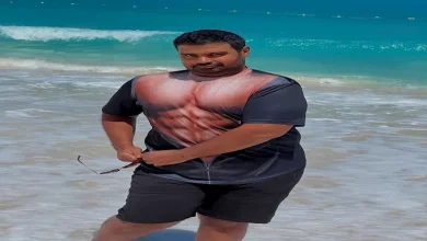 صورة “ولا جيم ولا وجع دماغ”.. إسلام إبراهيم بـ “تيشيرت كمال الأجسام” على ال