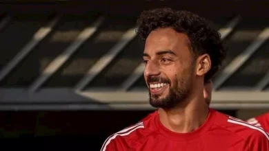 صورة هل اقترب الأهلي من تجديد عقد أحمد عبدالقادر؟.. رد حاسم من شوبير