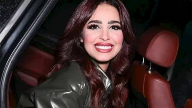 صورة رنا سماحة ترافق ابنها في أول يوم دراسة (صور)